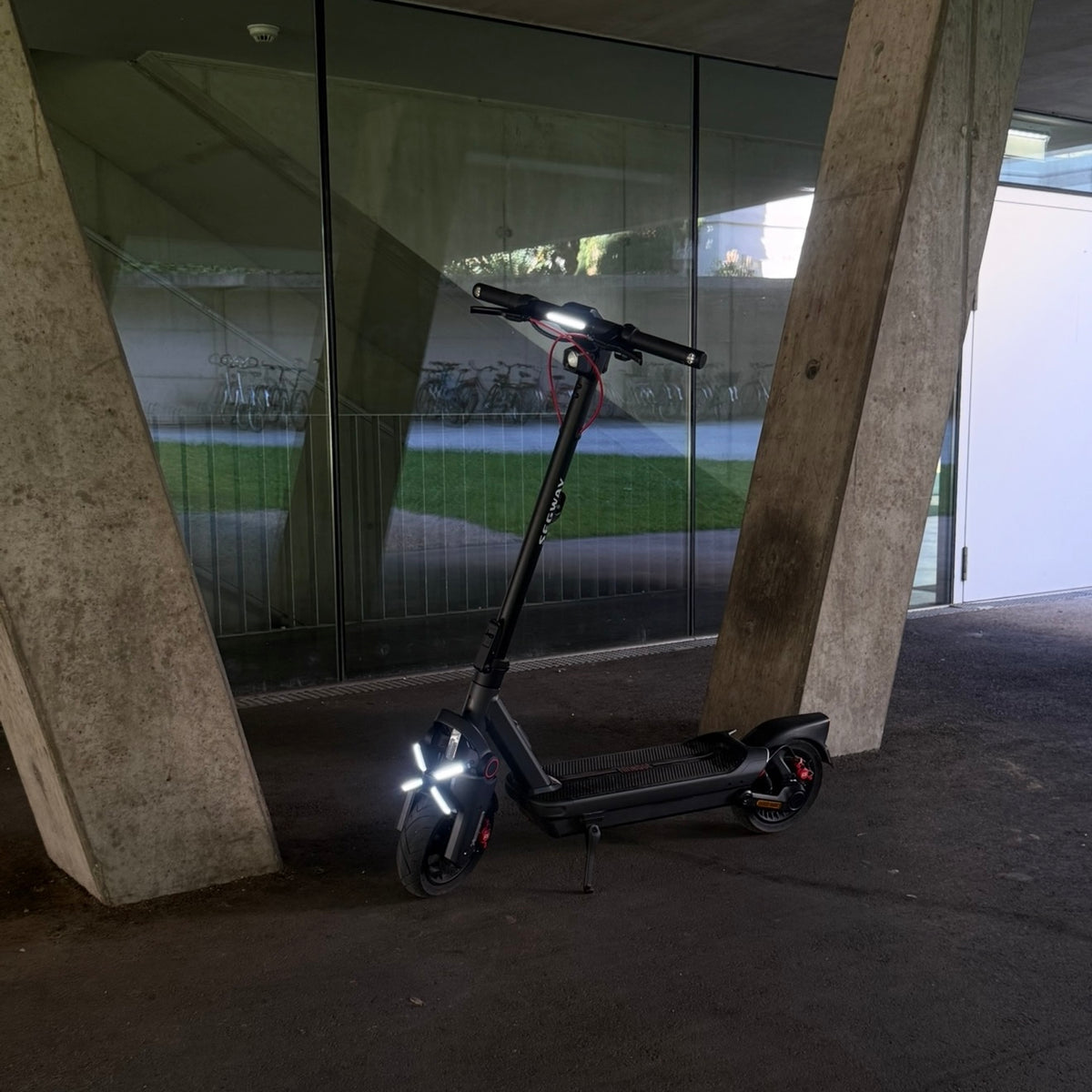 X-Licht + Lightbar Umbaukit für Ninebot Max G3