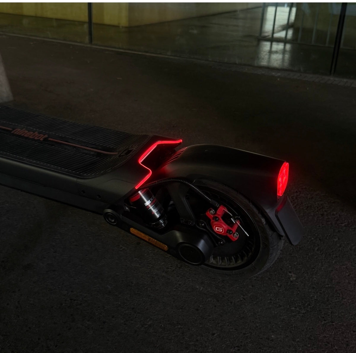 Ninebot Max G3 Rücklicht LED-Strip (Selbstklebend)