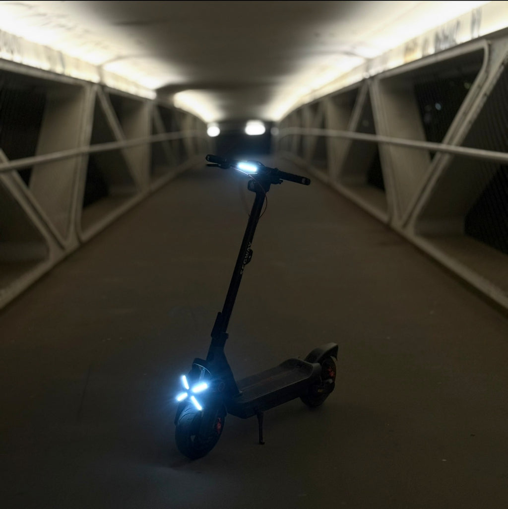 X-Licht + Lightbar Umbaukit für Ninebot Max G3